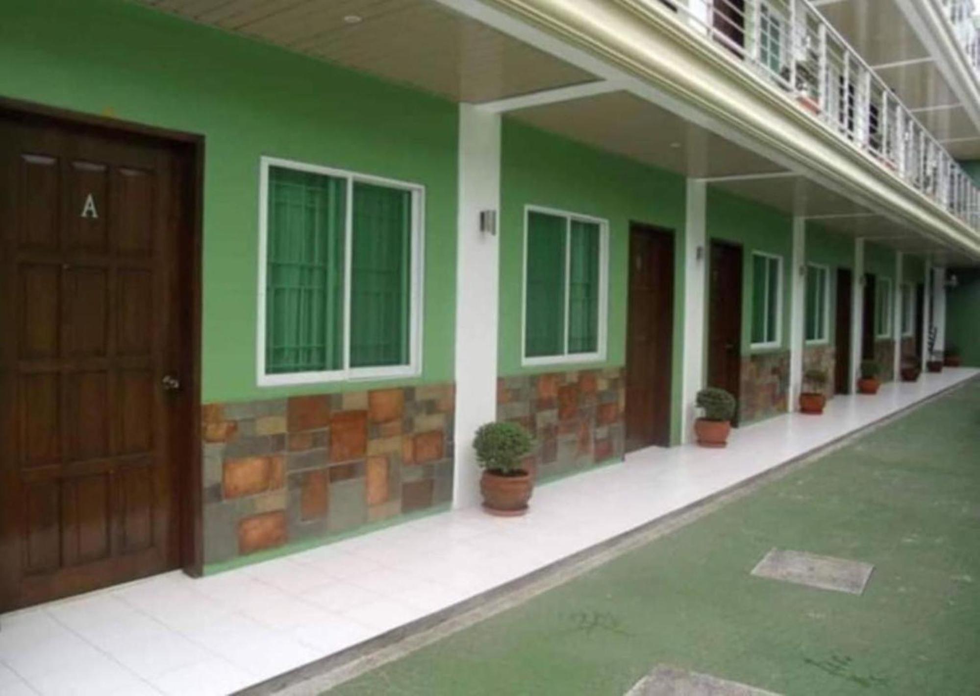 Reddoorz At Sta Cruz Naga City Dış mekan fotoğraf